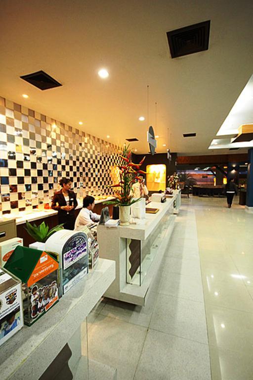 โรงแรม ซีบรีซ จอมเทียน